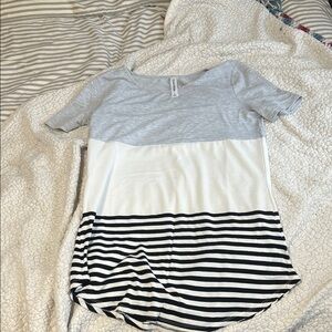 Zenana Outfitters Gray and White Striped Tee
